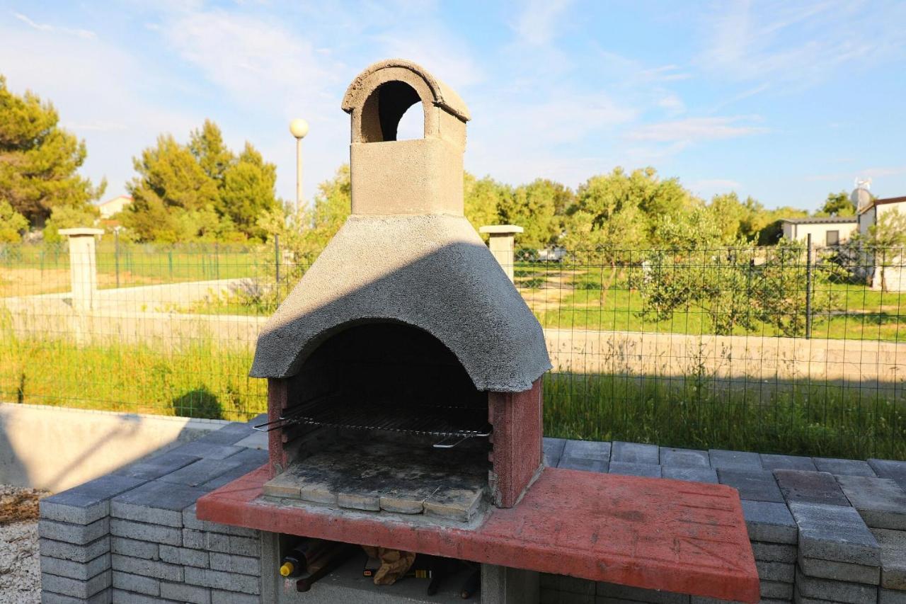 Mobile Home Safir Biograd Na Moru Εξωτερικό φωτογραφία