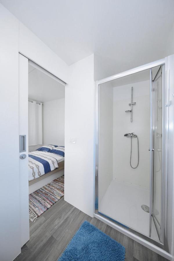 Mobile Home Safir Biograd Na Moru Εξωτερικό φωτογραφία